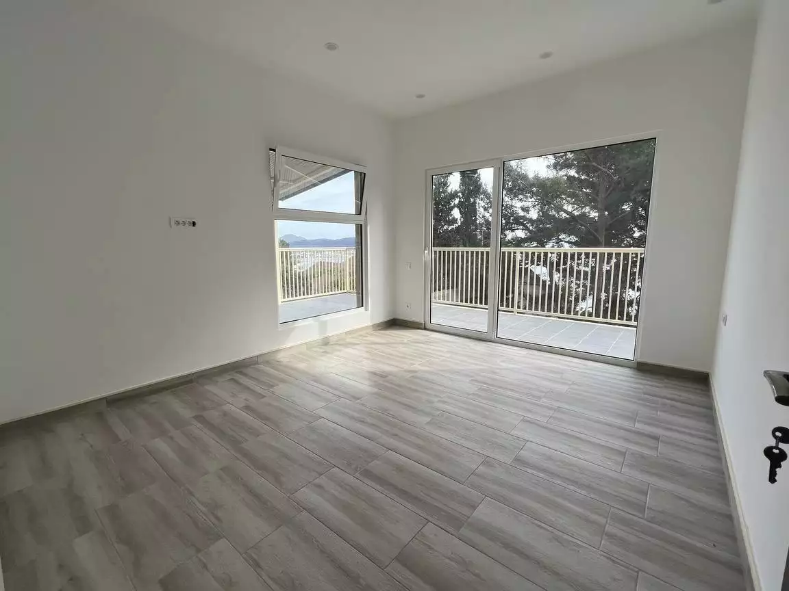House 155m² in Italy, Barga. Priced at 380000€ rent photo-30