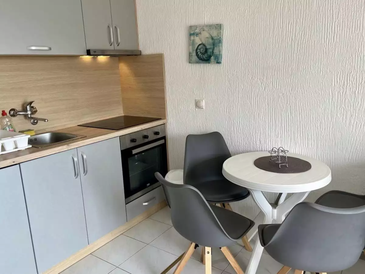Flat 35m² in Montenegro, Budva. Priced at 90000€ rent photo-13
