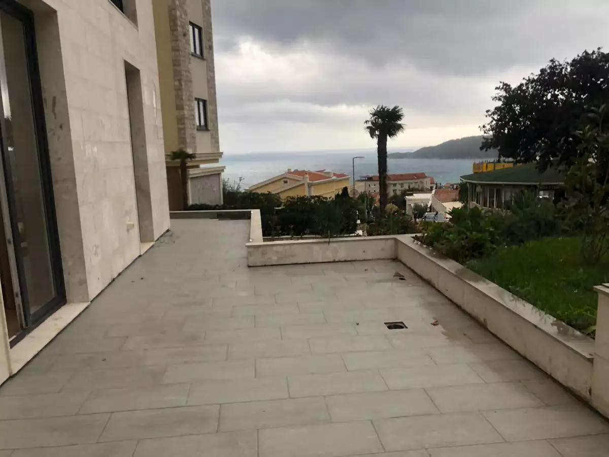 Flat 42m² in Montenegro, Becici. Priced at 157500€ rent photo-3