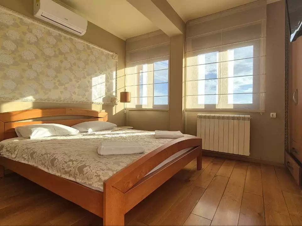 Flat 271m² in Montenegro, Becici. Priced at 750000€ rent photo-3