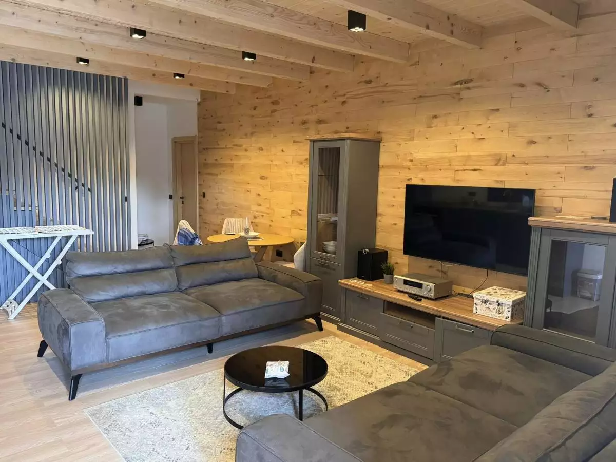 House 300m² in Montenegro, Ada Bojana. Priced at 250000€ rent photo-4