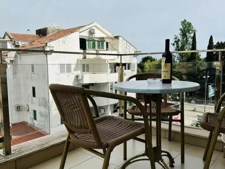 Flat 86m² in Montenegro, Budva. Priced at 290000€ rent photo-11