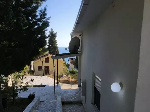 House 95m² in Montenegro, Susanj. Priced at 175000€ rent photo-10