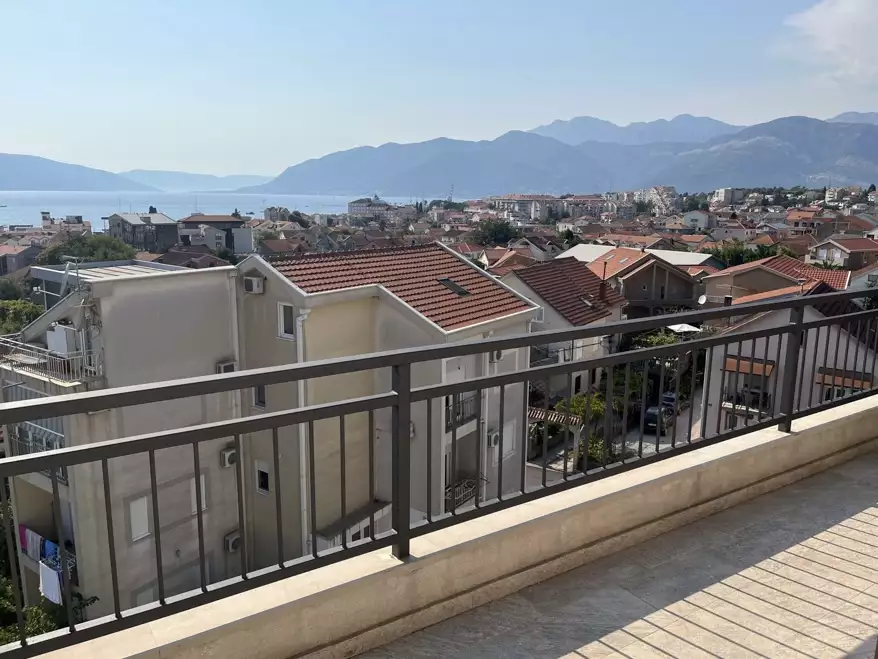 Flat 99m² in Montenegro, Tivat. Priced at 399000€ rent photo-13