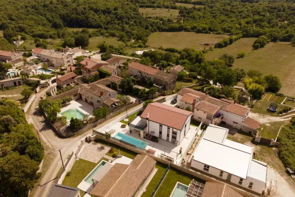 Villa 230m² in Croatia, Rovinj. Priced at 635000€ rent photo-2