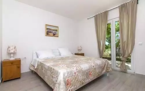 Hotels 239m² in Croatia, Rogoznica. Priced at 770000€ rent photo-13