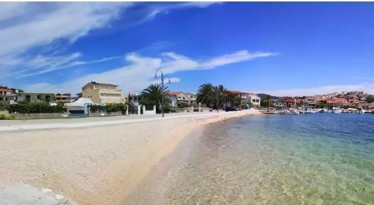 Hotels 239m² in Croatia, Rogoznica. Priced at 770000€ rent photo-17