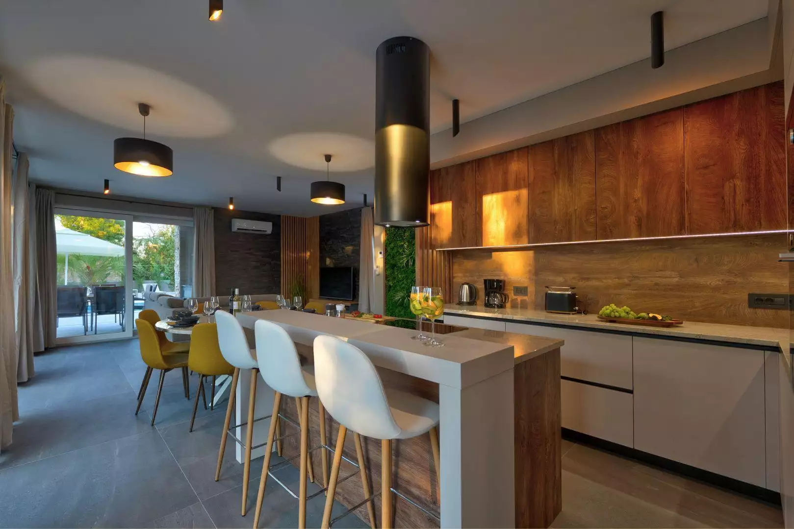 Villa 200m² in Croatia, Loborika. Priced at 722000€ rent photo-7