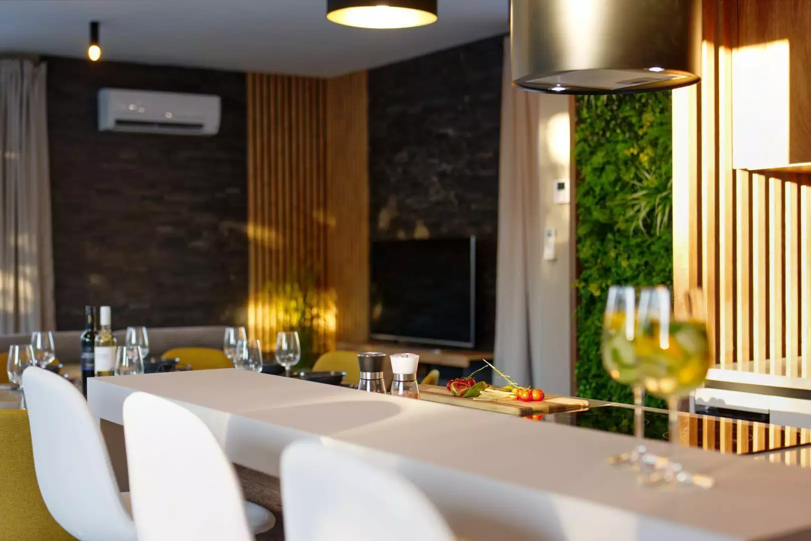 Villa 200m² in Croatia, Loborika. Priced at 722000€ rent photo-9