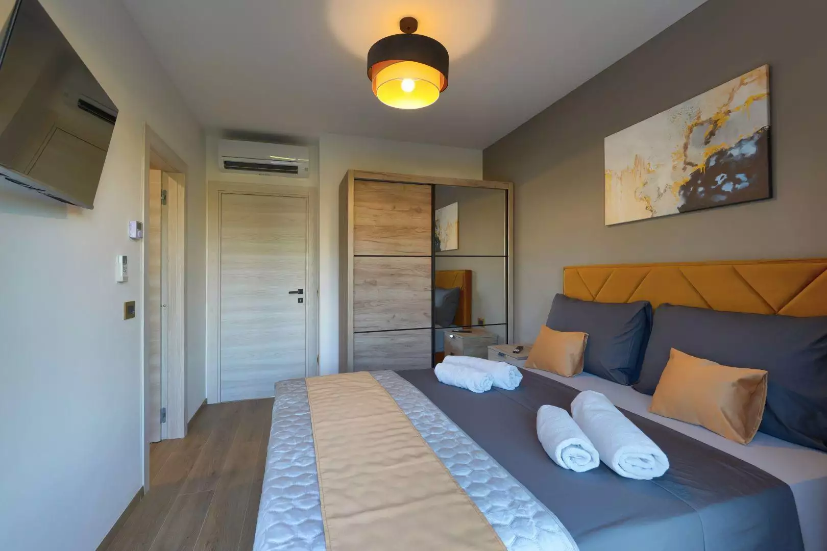 Villa 200m² in Croatia, Loborika. Priced at 722000€ rent photo-19