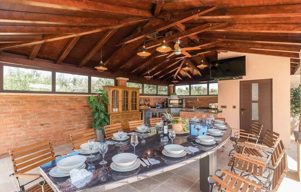 Hotels 600m² in Croatia, Valtura. Priced at 1300000€ rent photo-25