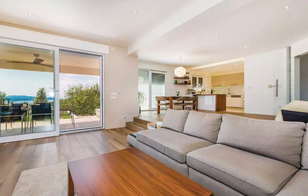 Villa 240m² in Croatia, Bregi. Priced at 1150000€ rent photo-4