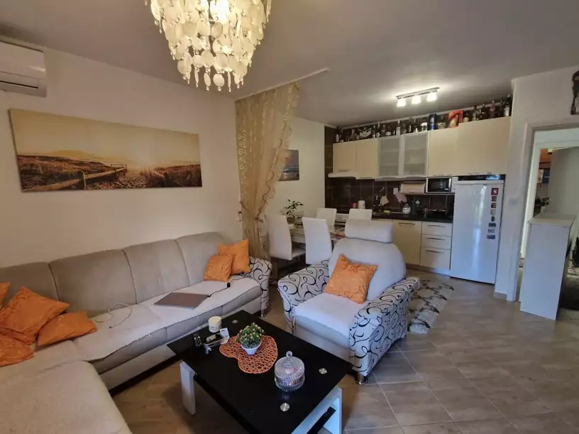 House 270m² in Spain, Barcelona. Priced at 230000€ rent photo-4