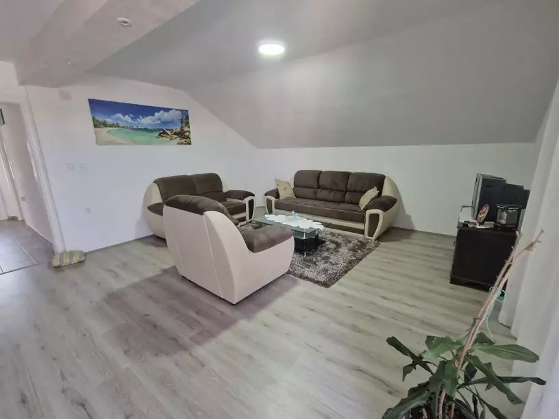 House 270m² in Spain, Barcelona. Priced at 230000€ rent photo-7