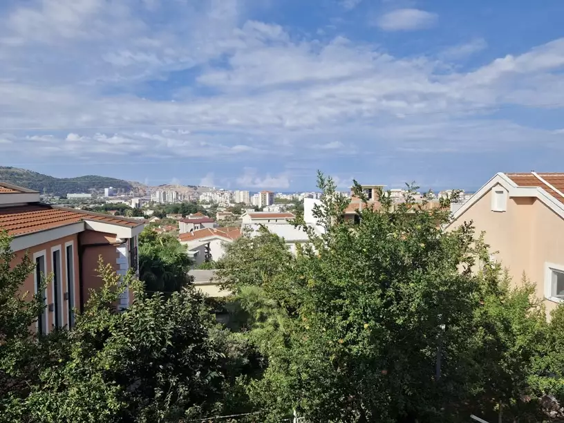 House 270m² in Spain, Barcelona. Priced at 230000€ rent photo-22