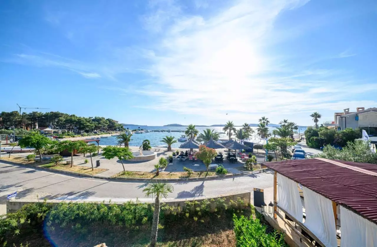 Villa 120m² in Croatia, Zaboric. Priced at 1900000€ rent photo-2