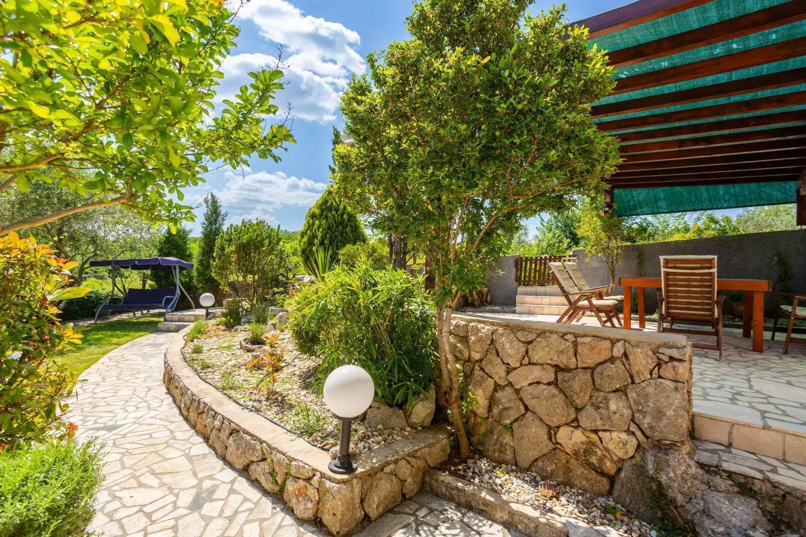 Villa 205m² in Croatia, Vrbnik. Priced at 570000€ rent photo-11