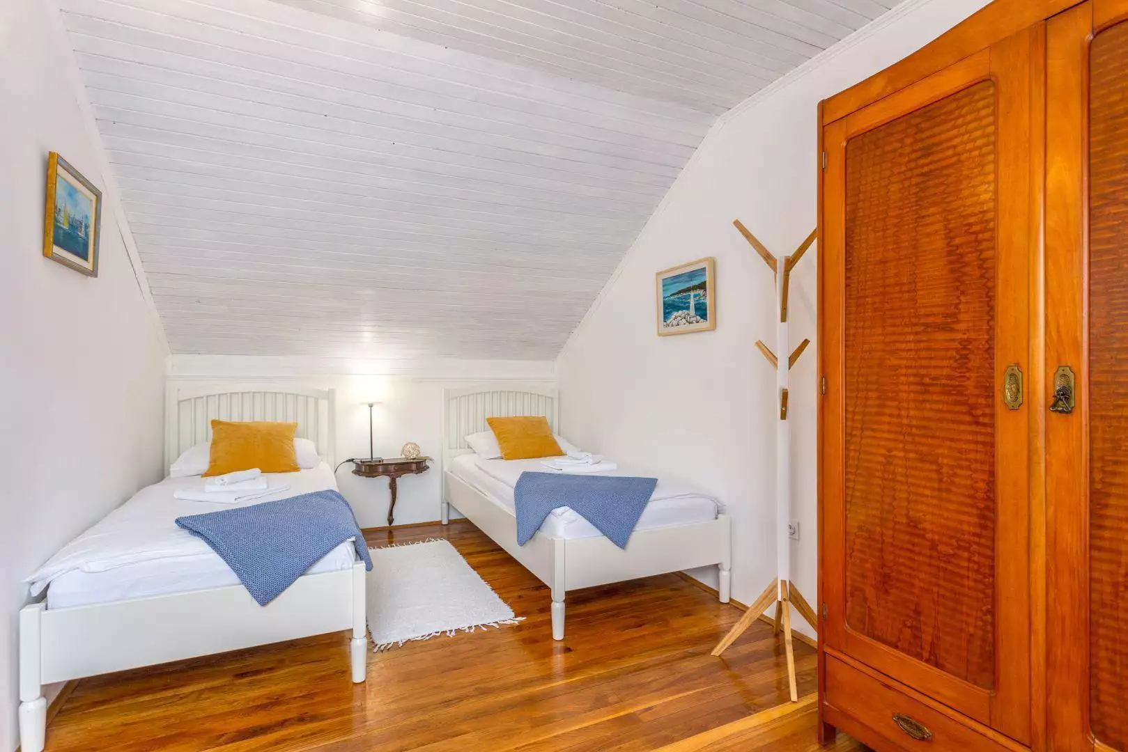 Villa 205m² in Croatia, Vrbnik. Priced at 570000€ rent photo-23