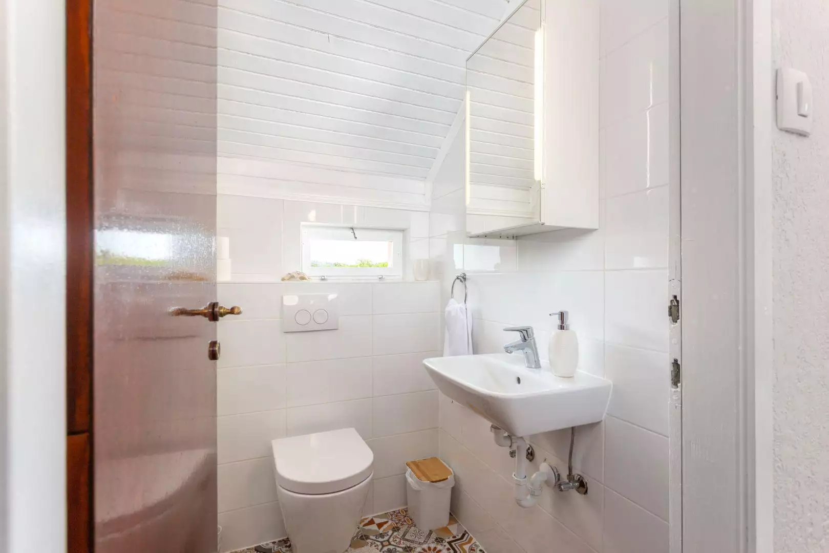 Villa 205m² in Croatia, Vrbnik. Priced at 570000€ rent photo-25
