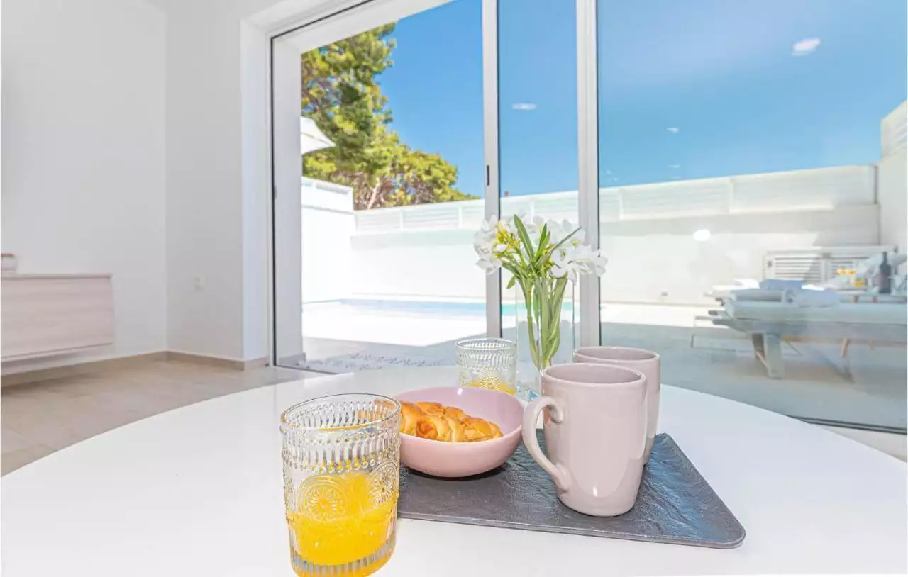 Hotels 470m² in Croatia, Sibenik. Priced at 1800000€ rent photo-17
