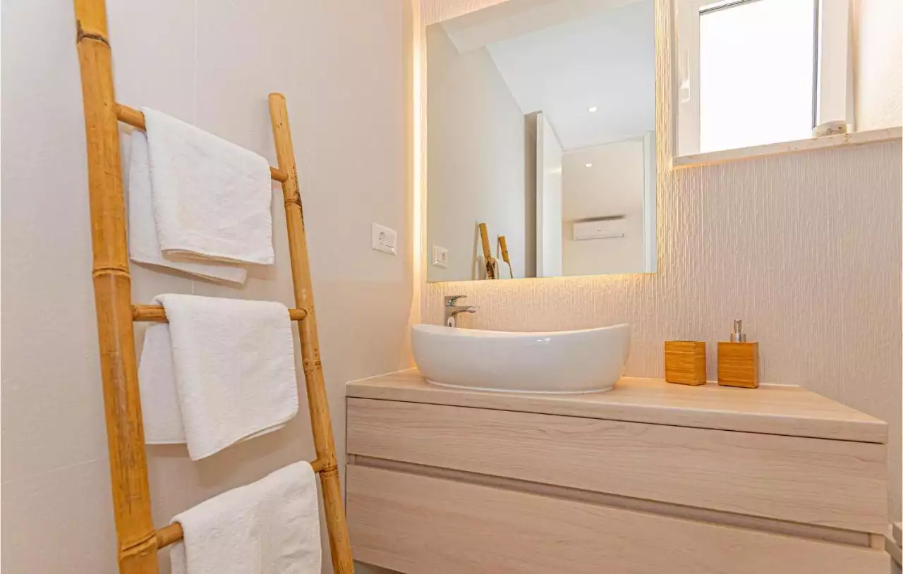 Hotels 470m² in Croatia, Sibenik. Priced at 1800000€ rent photo-23