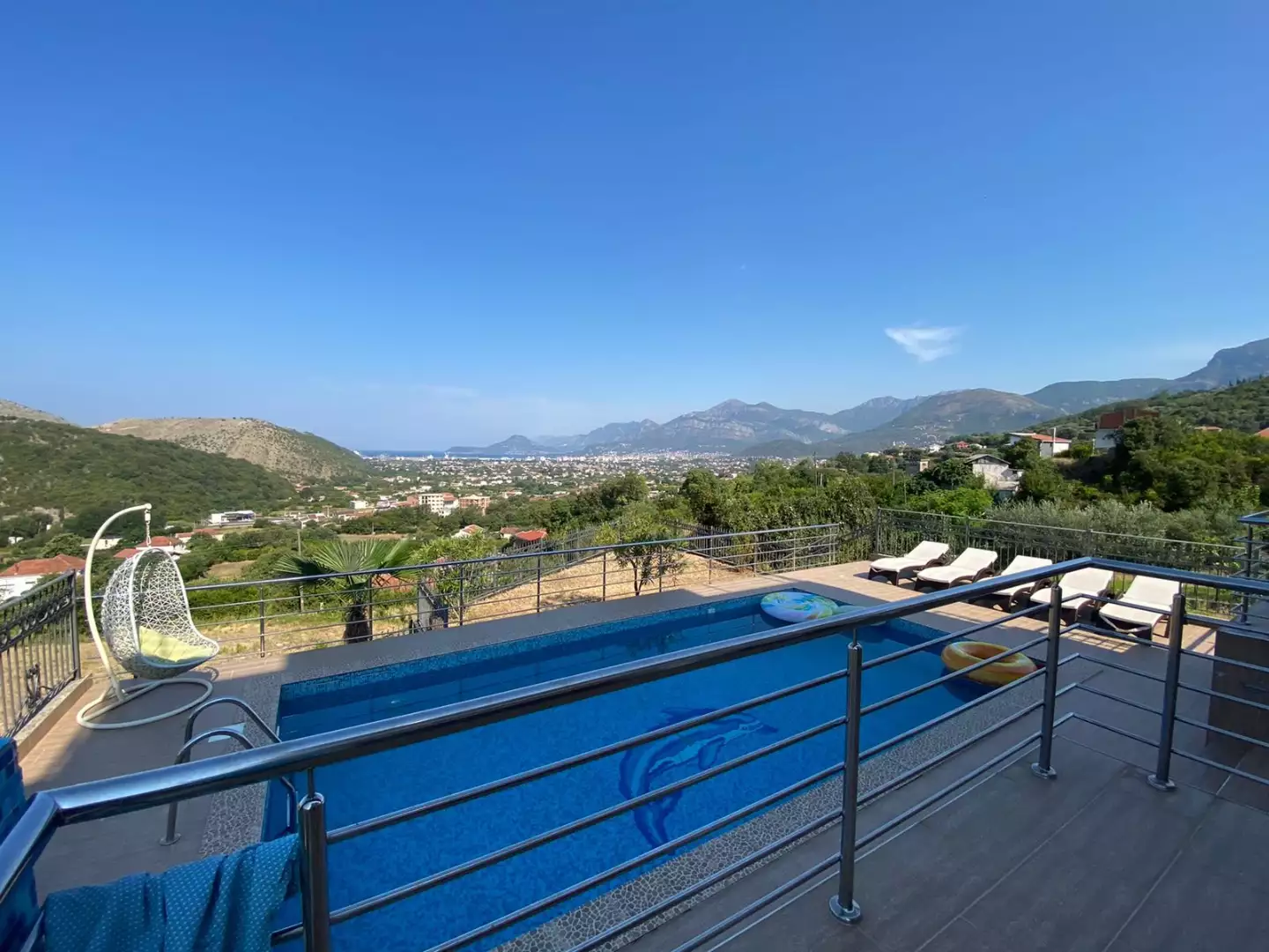 Villa 300m² in Montenegro, Bar. Priced at 780000€ rent photo-1