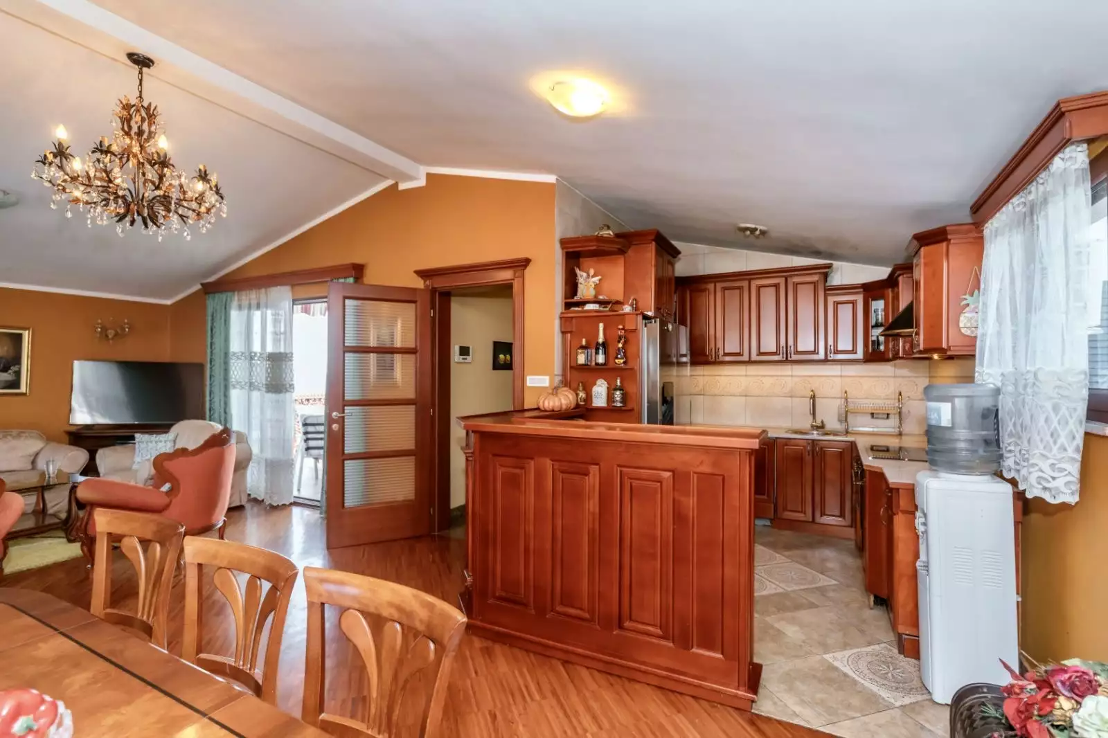 Flat 164m² in Spain, Barcelona. Priced at 300000€ rent photo-4