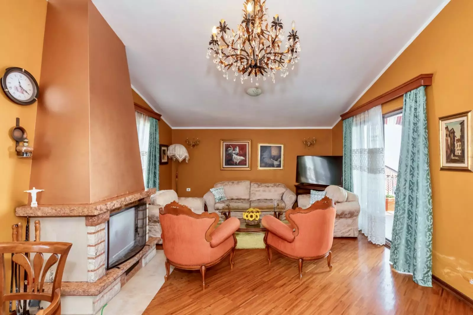 Flat 164m² in Spain, Barcelona. Priced at 300000€ rent photo-5