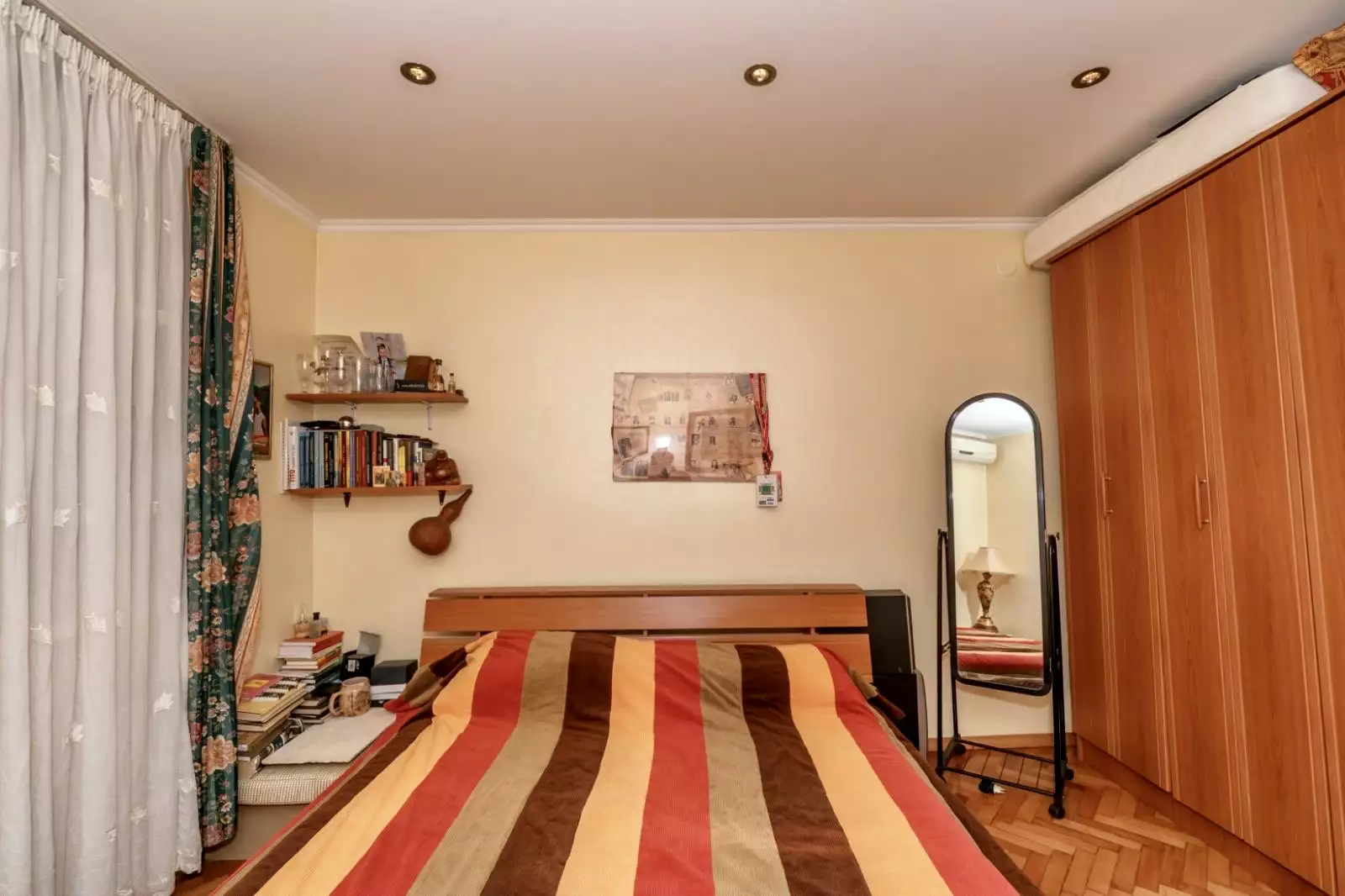 Flat 164m² in Spain, Barcelona. Priced at 300000€ rent photo-17