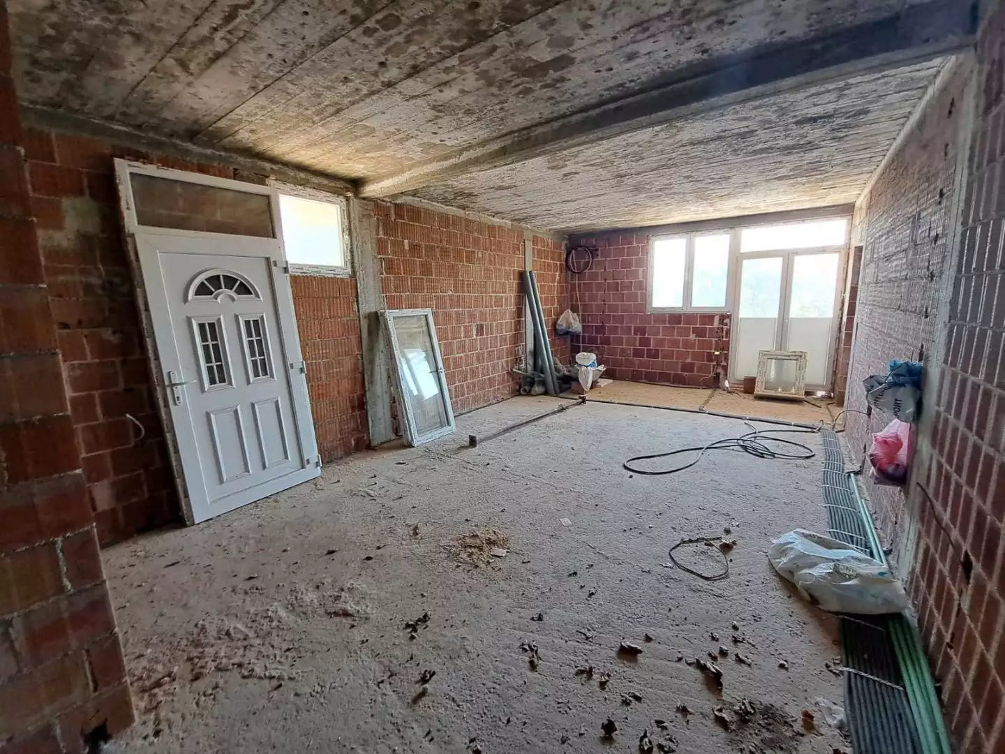 House 250m² in Montenegro, Sutomore. Priced at 200000€ rent photo-2