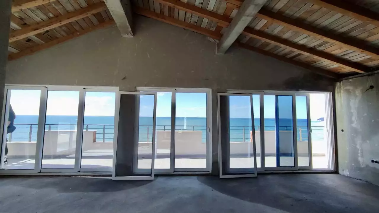 Flat 155m² in Montenegro, Dobra Voda. Priced at 225000€ rent photo-2