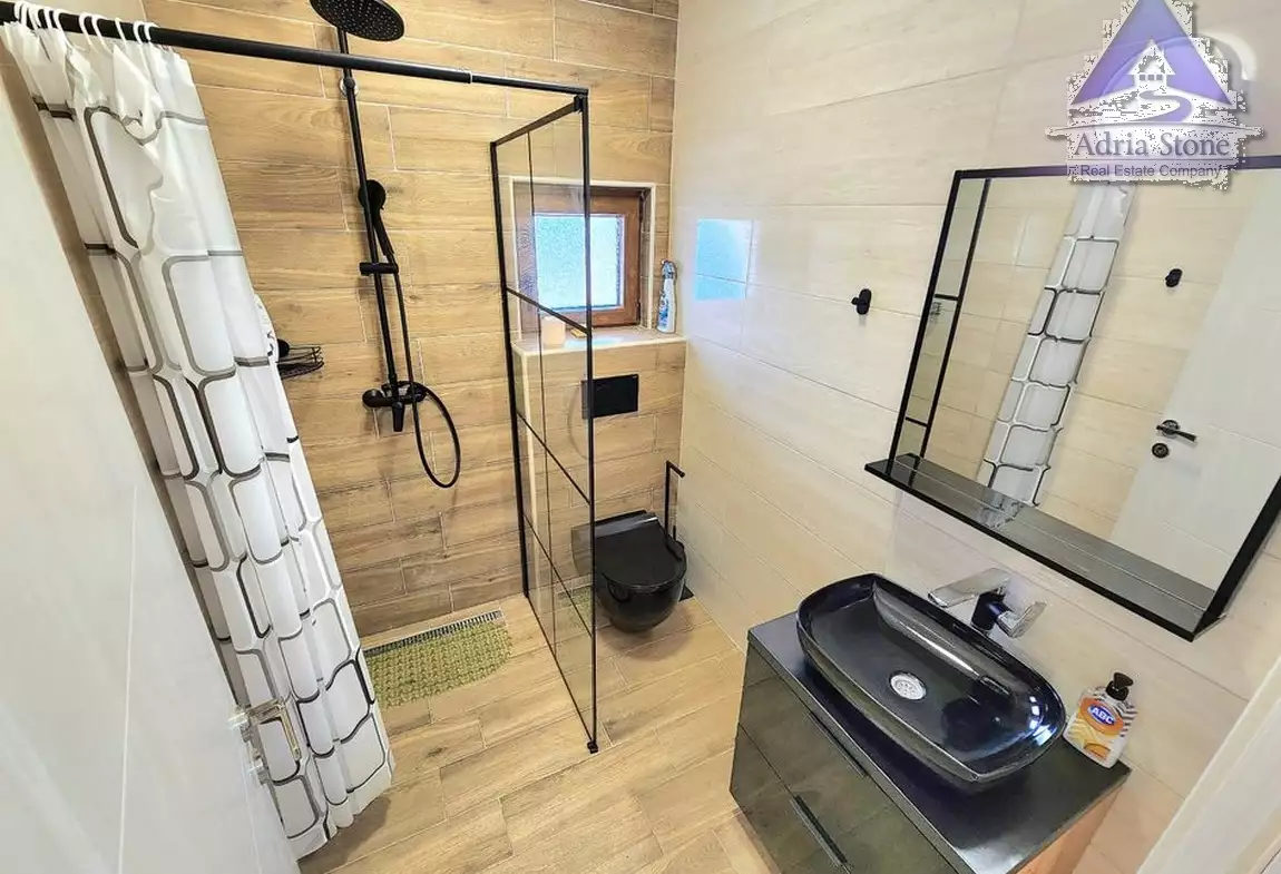 Villa 199m² in Montenegro, Budva. Priced at 750000€ rent photo-12