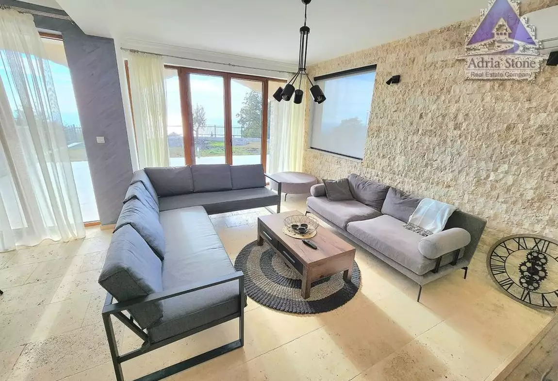 Villa 199m² in Montenegro, Budva. Priced at 750000€ rent photo-15