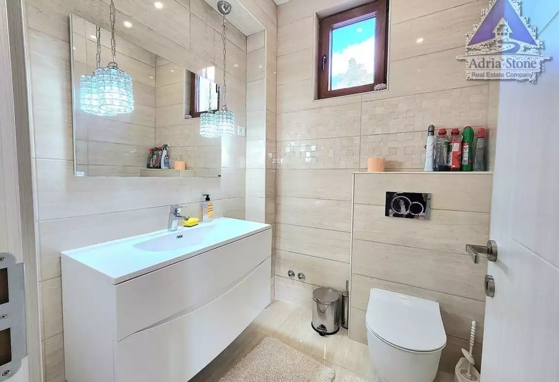 Villa 199m² in Montenegro, Budva. Priced at 750000€ rent photo-16