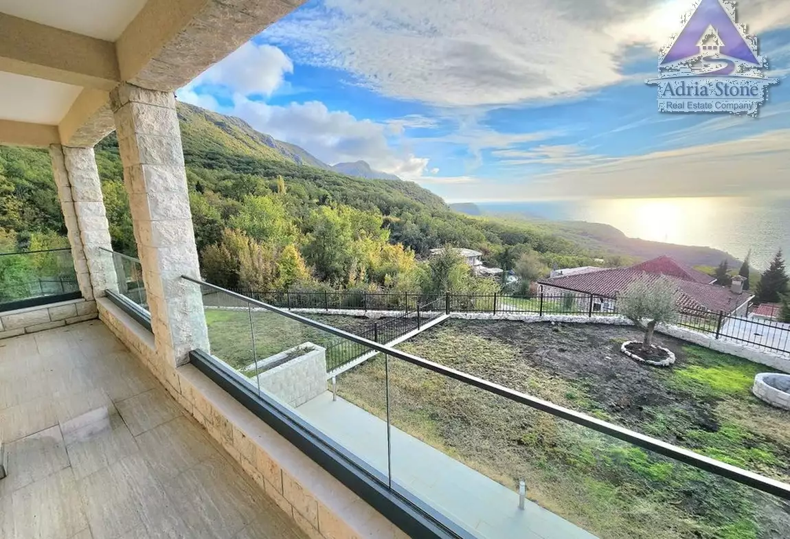 Villa 199m² in Montenegro, Budva. Priced at 750000€ rent photo-18