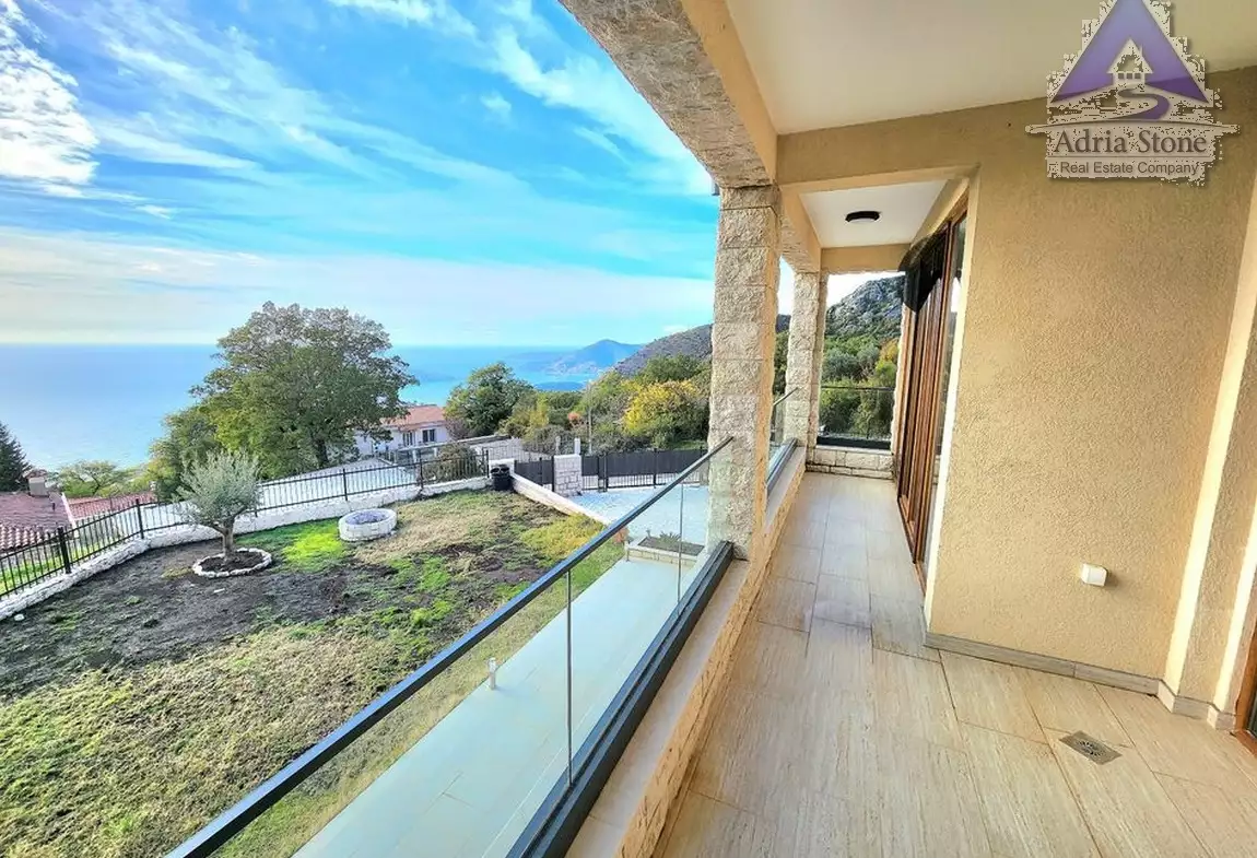 Villa 199m² in Montenegro, Budva. Priced at 750000€ rent photo-19