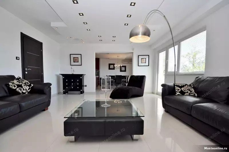 Villa 350m² in Montenegro, Tivat. Priced at 795000€ rent photo-6