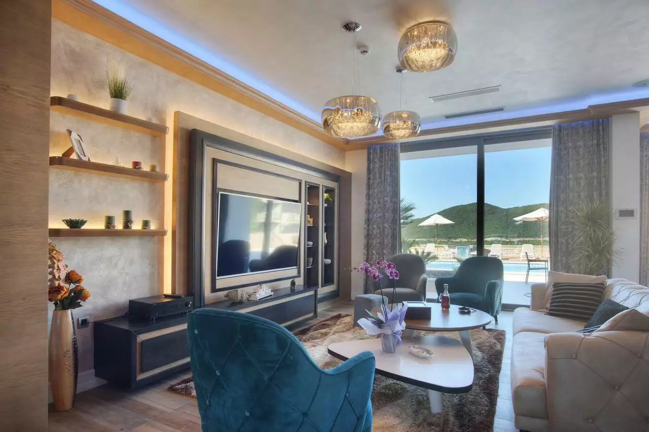 Villa 190m² in Montenegro, Budva. Priced at 1000000€ rent photo-17