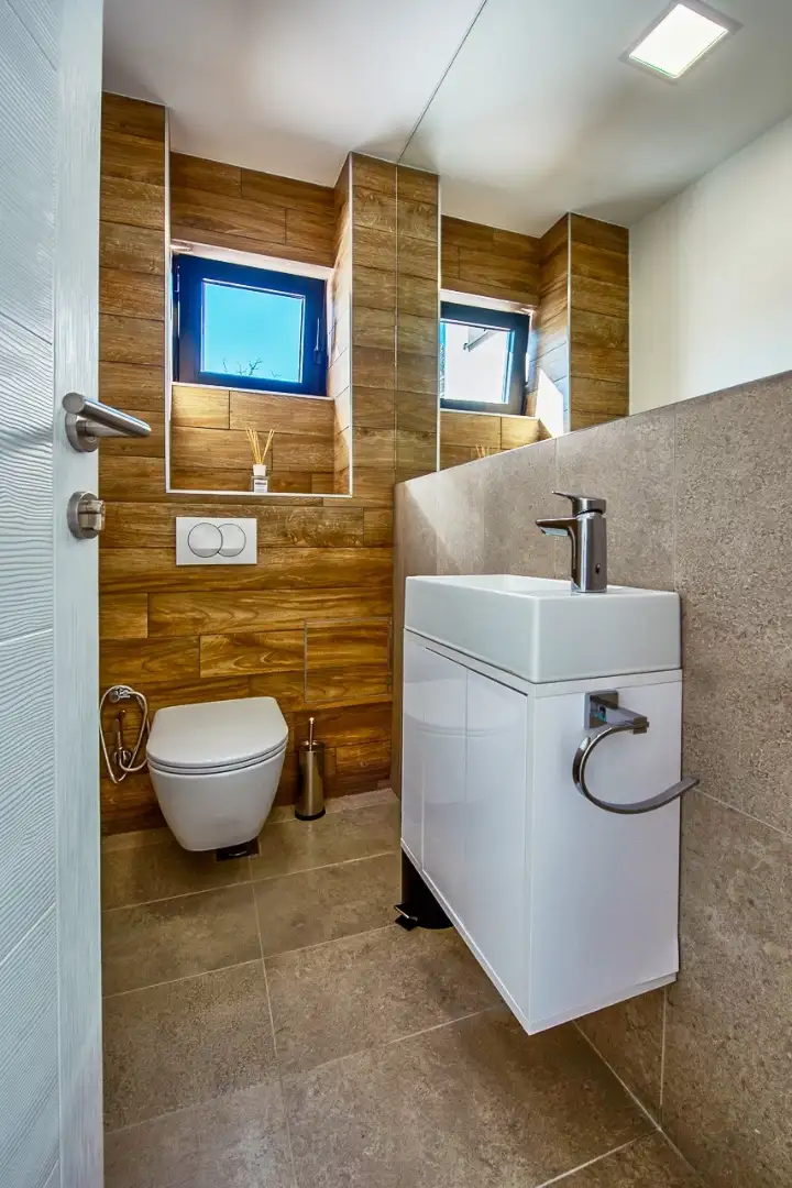 Villa 180m² in Montenegro, Tivat. Priced at 550000€ rent photo-12