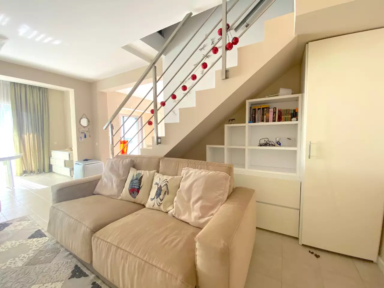 Villa 250m² in Montenegro, Sveti Stefan. Priced at 650000€ rent photo-1