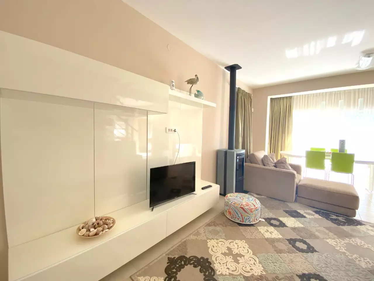 Villa 250m² in Montenegro, Sveti Stefan. Priced at 650000€ rent photo-11