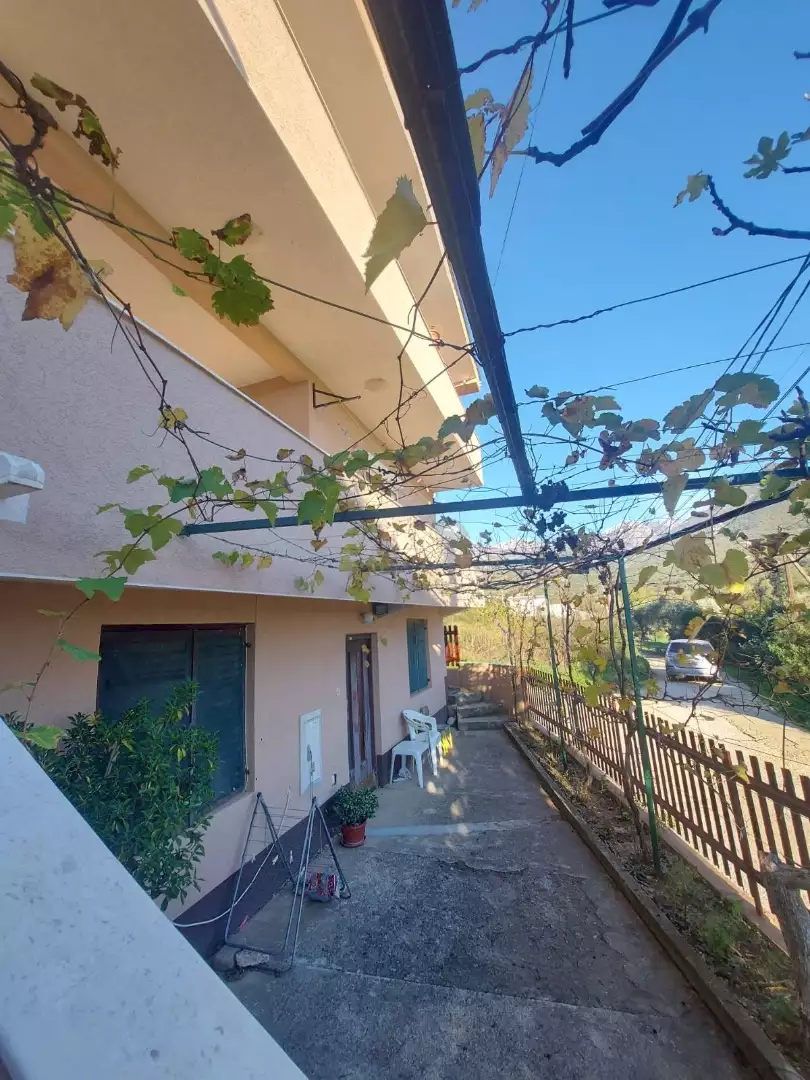 House 260m² in Montenegro, Bar. Priced at 295000€ rent photo-13