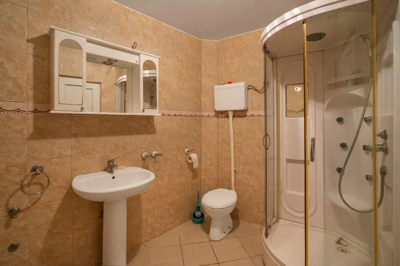 House 255m² in Montenegro, Strp. Priced at 550000€ rent photo-4