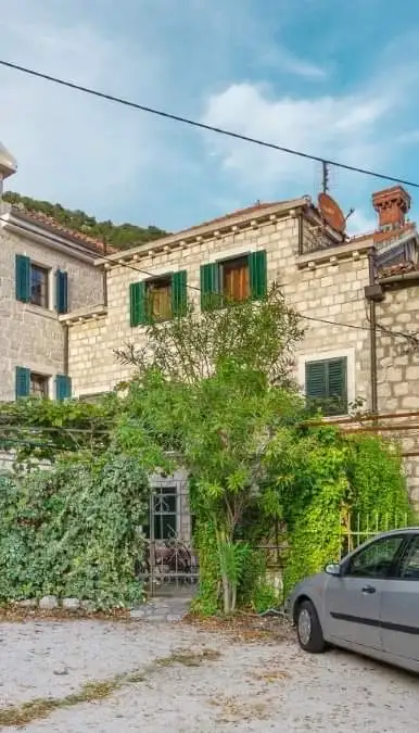 House 255m² in Montenegro, Strp. Priced at 550000€ rent photo-6