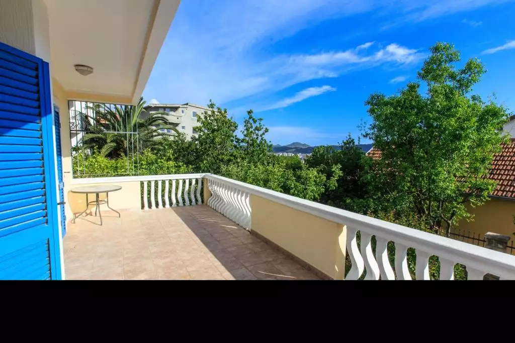House 400m² in Montenegro, Bar. Priced at 500000€ rent photo-21