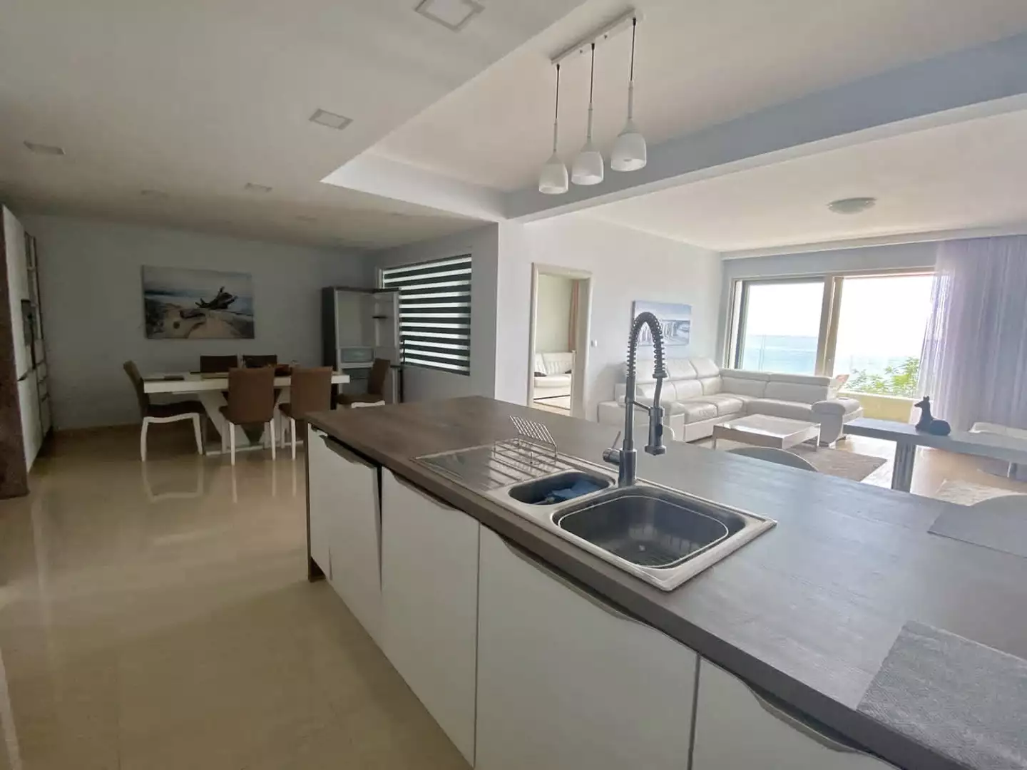 Flat 149m² in Montenegro, Rafailovici. Priced at 700000€ rent photo-5