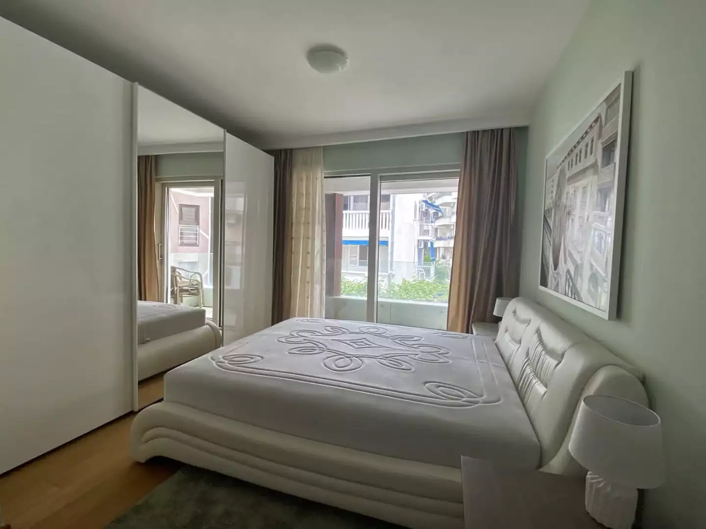 Flat 149m² in Montenegro, Rafailovici. Priced at 700000€ rent photo-12