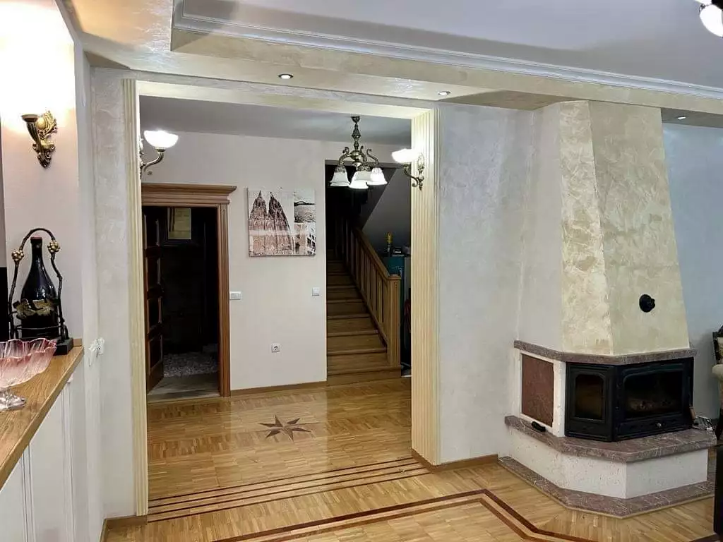 House 200m² in Montenegro, Bar. Priced at 355000€ rent photo-2