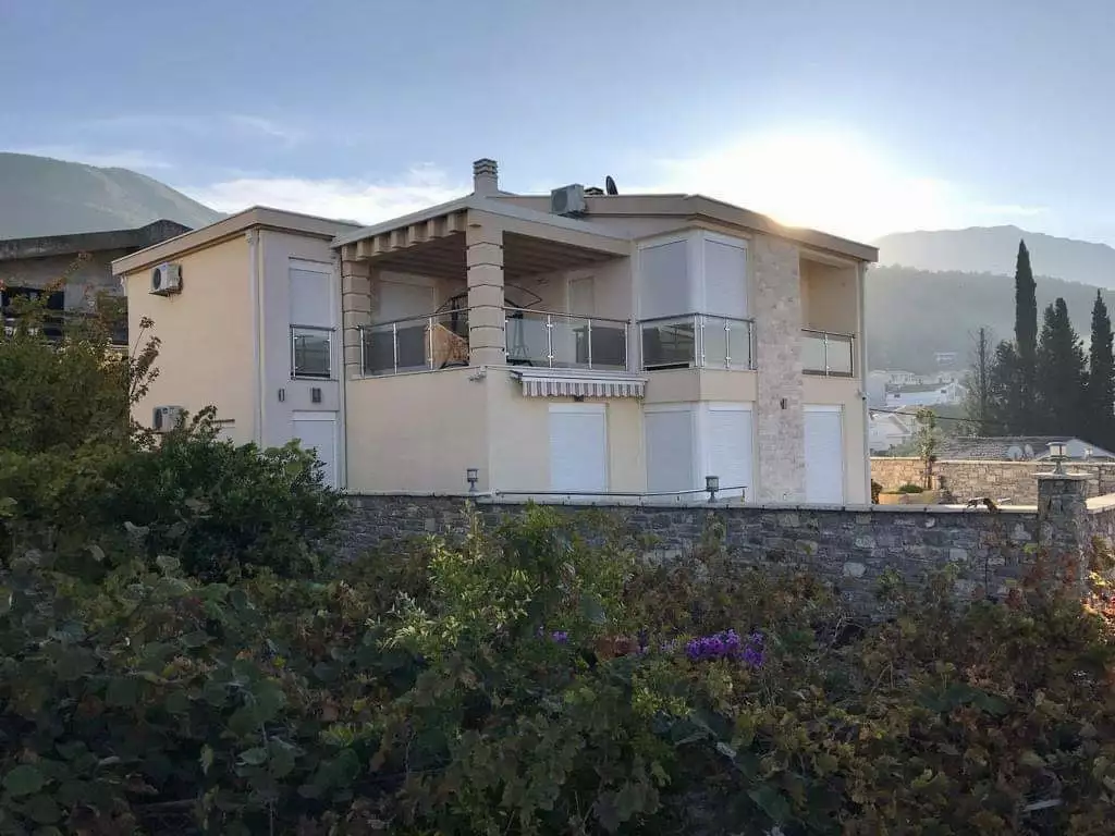 House 200m² in Montenegro, Bar. Priced at 355000€ rent photo-7