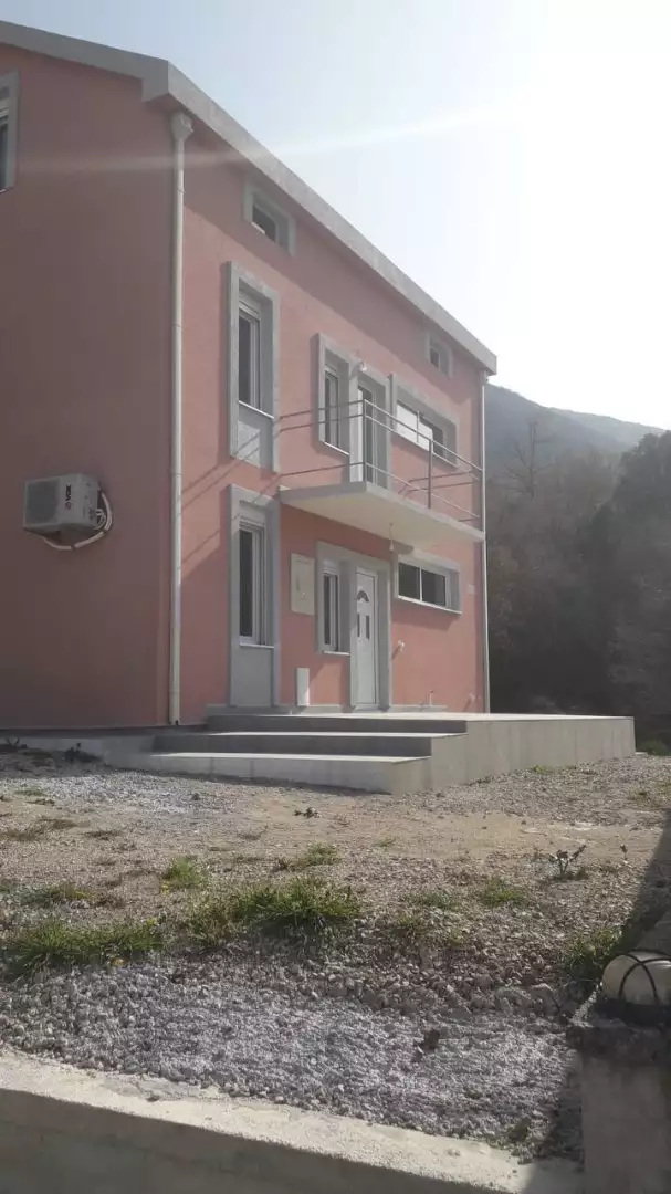House 210m² in Montenegro, Sutomore. Priced at 195000€ rent photo-1